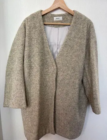 DEICY 노카라 보아 코트