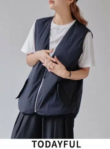 TODAYFUL Vneck Nylon Vest 나일론 베스트