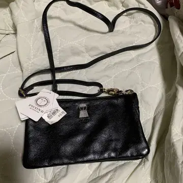 Picone 블랙 레더 숄더백 소가죽