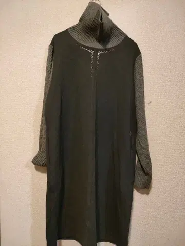 1 컨디션 최상 VALENZA 발렌자 긴팔 니트 원피스 44