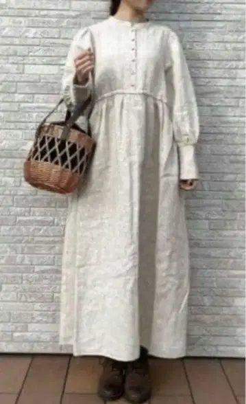 SM2 타치카와 한정 린넨 100% 스탠드넥 허리 개더 원피스