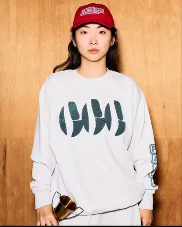 peate 맨투맨 [ 새상품 ]