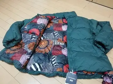 L 사이즈 미사용 유니클로 마리메꼬 콜라보 다운 코트 그린