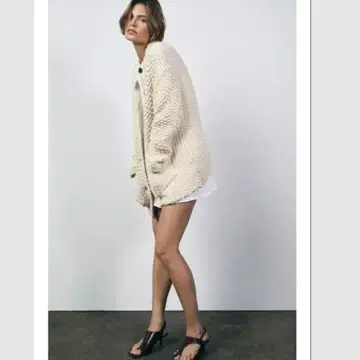 완판템 ZARA 하이넥 니트 코트