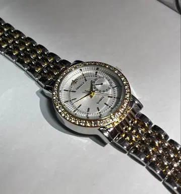 손목시계 금은색