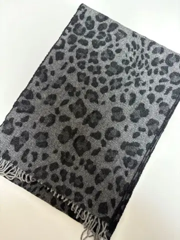 새상품급 글렌 프린스 캐시미어 100% 레오파드 무늬 머플러
