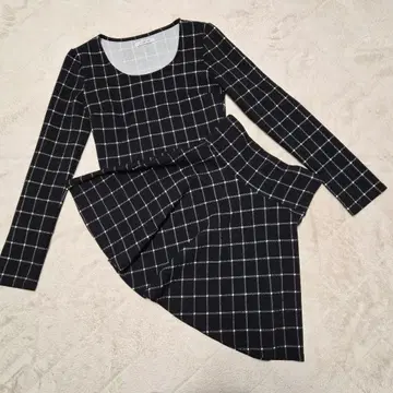 립서비스 긴팔 스커트 셋업 크롭 상의