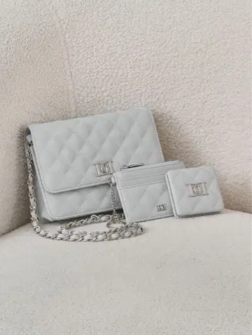 다리치 DD 로고 퀼팅 트래블 세트