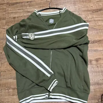 GAP 로고 트랙 자켓 그린 M 사이즈