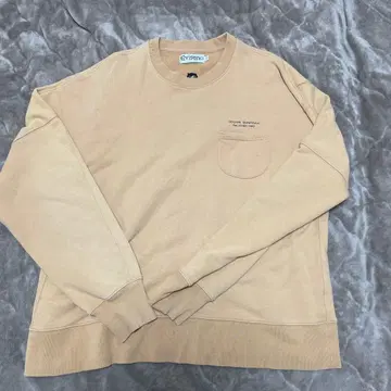 Evisen 베이지 맨투맨 트레이닝복