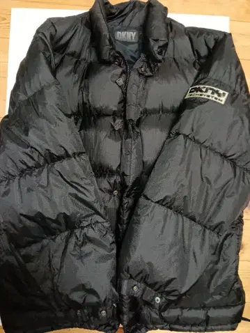 DKNY 블랙 다운 자켓 M
