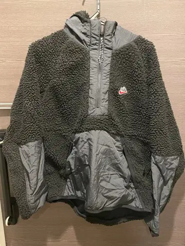 그레이 플리스 자켓 후드 부착