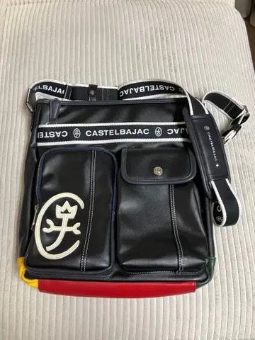 CASTELBAJAC 숄더백 블랙 컬러 포켓 부착