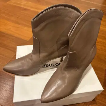 NEBULONI 가죽 부츠 하이힐