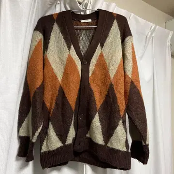 CLASSICAL ELF 다이아몬드 패턴 가디건