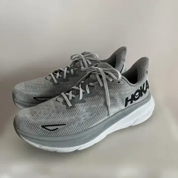 호카 그레이 러닝화