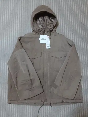 미사용 새상품 유니클로 하이브리드 다운 오버사이즈 파카 L 브라운