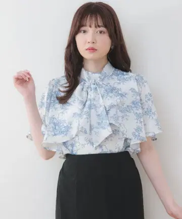 ems excite 패턴 보타이 블라우스