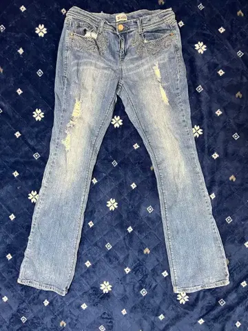 Mudd Jeans 부츠컷 데님 라이트 블루 데미지 가공