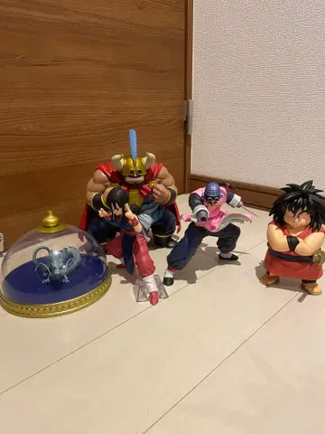 드래곤볼 제일복권 피규어 우마왕 치치 야지로베 타오파이파이