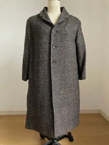 체크 무늬 코트