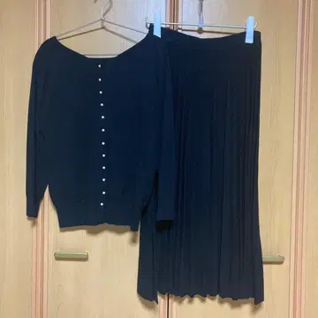 자유구 블랙 플리츠 스커트 셋업 40