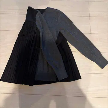 레리안 니트 등 플리츠 상의 블랙 그레이 9호 이소재 울