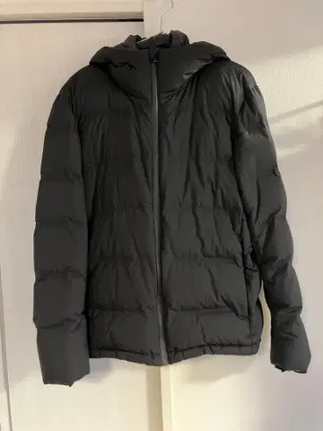 유니클로 다운 자켓 670NX L