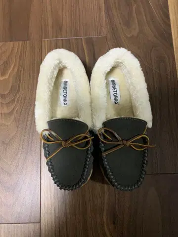 미사용 새상품 MINNETONKA 모카신 8M 25cm
