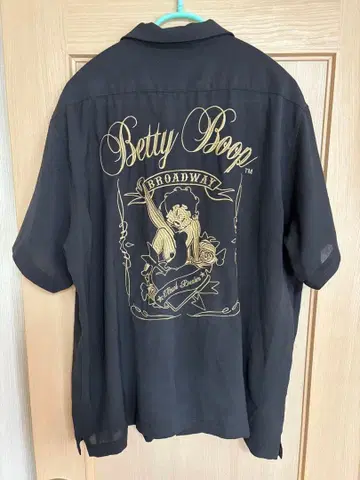 베티 부프 블랙 피케 셔츠 XL