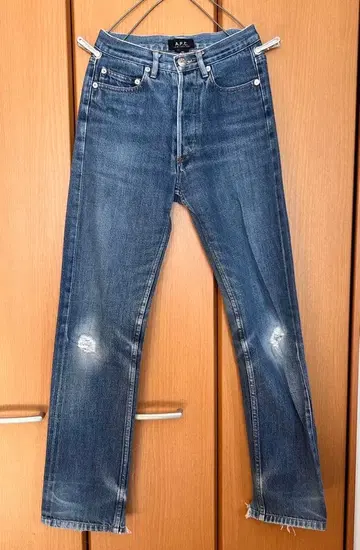 A.P.C. 스트레이트 데미지 데님 사이즈 25