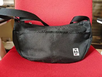 참스 CHUMS 블랙 숄더백