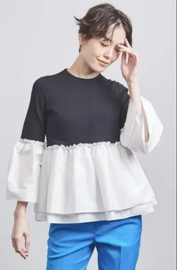 UNITED ARROWS 프릴 긴팔 상의