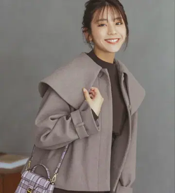 빅 칼라 숏코트 NATURAL BEAUTY BASIC