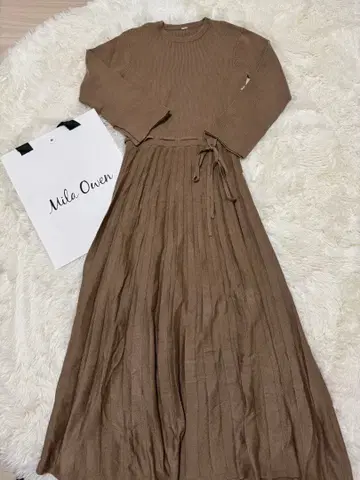 Mila Owen 브라운 니트 원피스 긴팔