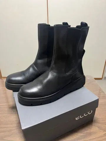 ecco 블랙 사이드 고어 부츠