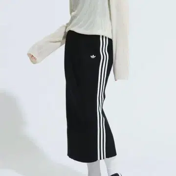 adidas 블랙 니트 스커트 S