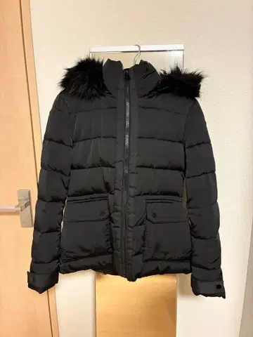 ZARA 다운 후드 부착