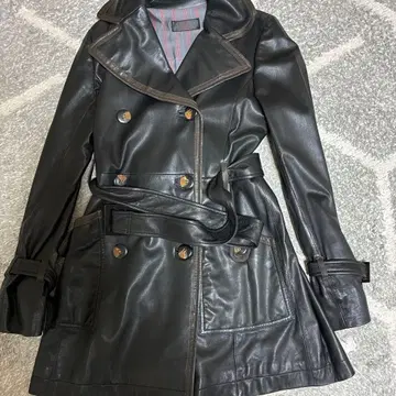 Calla Space 블랙 가죽 트렌치코트