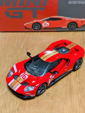 MINIGT 포드 GT 아란 맨 헤리티지 에디션