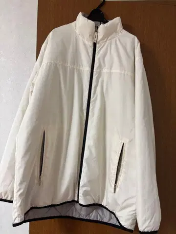 화이트 그레이 리버서블 자켓