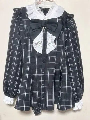 [ 가격 인하 중 ] Secret Honey 액세서리 리본 긴팔 셋업