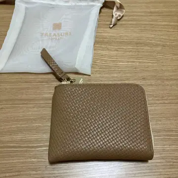 TREASURE TOPKAPI 크로스 엠보싱 가죽 L자형 지퍼 미니 지갑