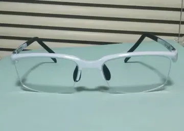 zoff 화이트 블랙 안경 스포츠