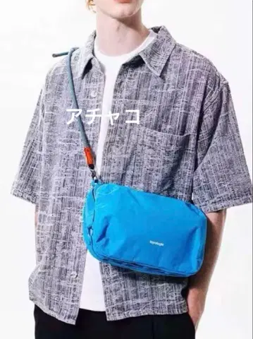 Topologie 블루 숄더백