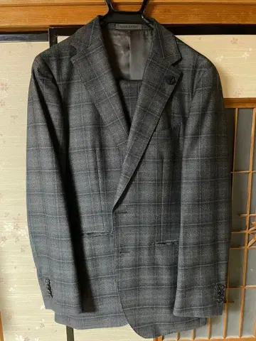 HILTON 그레이 체크 무늬 비즈니스 정장