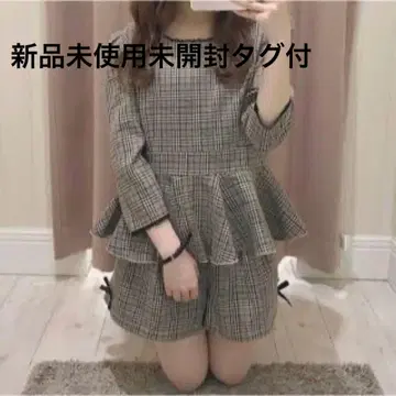 [미사용 미개봉 새상품 택 포함] evelyn 에블린 체크 페플럼 셋업