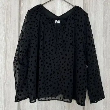 [ 새상품급 ] Sono 소노 벨벳 도트 블라우스 쉬폰 블랙