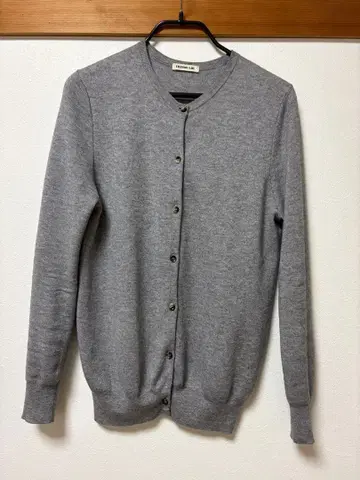 에브리데이아이라이크*울 캐시미어 크루넥 가디건 니트 그레이