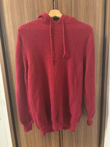 STRASBURGO 캐시미어 빨간색 후드 부착 후드티